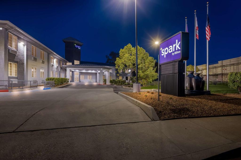 Spark by Hilton Newest Hotel in Williams CA, Williams (aktualisierte ...