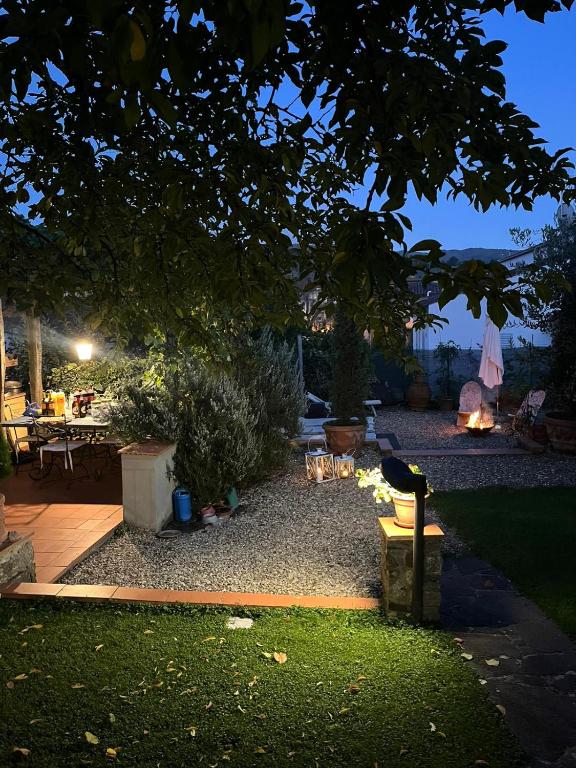 A garden outside Chiantirooms Guesthouse