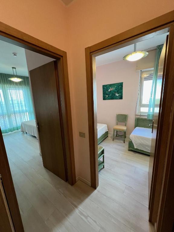 Hotel American - Family Room