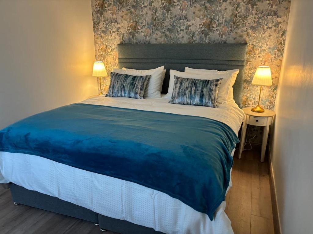 Postel nebo postele na pokoji v ubytování Kildare Cosy Apartment