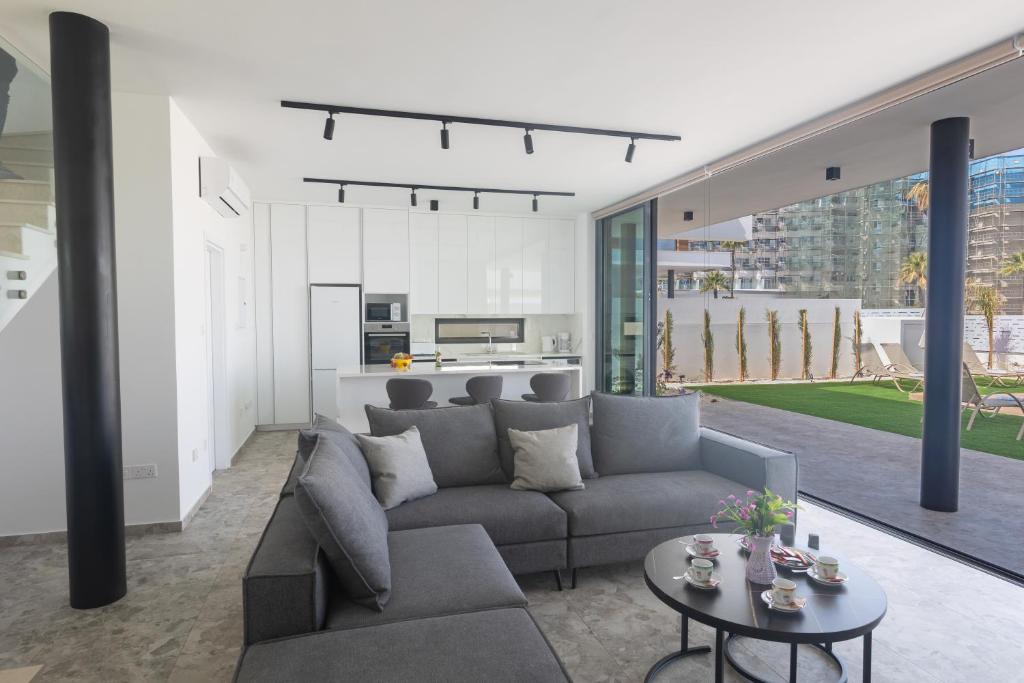 Posezení v ubytování Aqua Pearl Villas