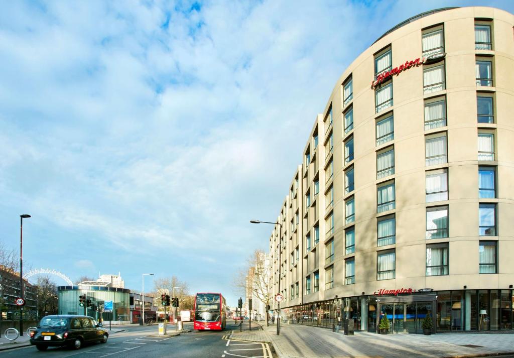 Hampton by Hilton London Waterloo - Resim 5