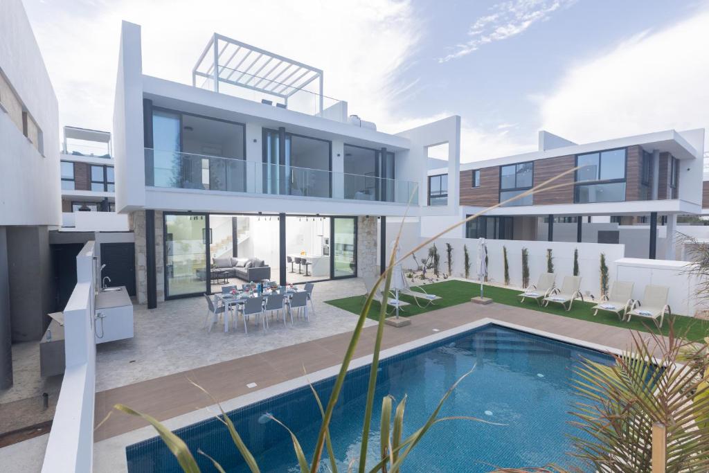 Bazén v ubytování Aqua Pearl Villas nebo v jeho okolí