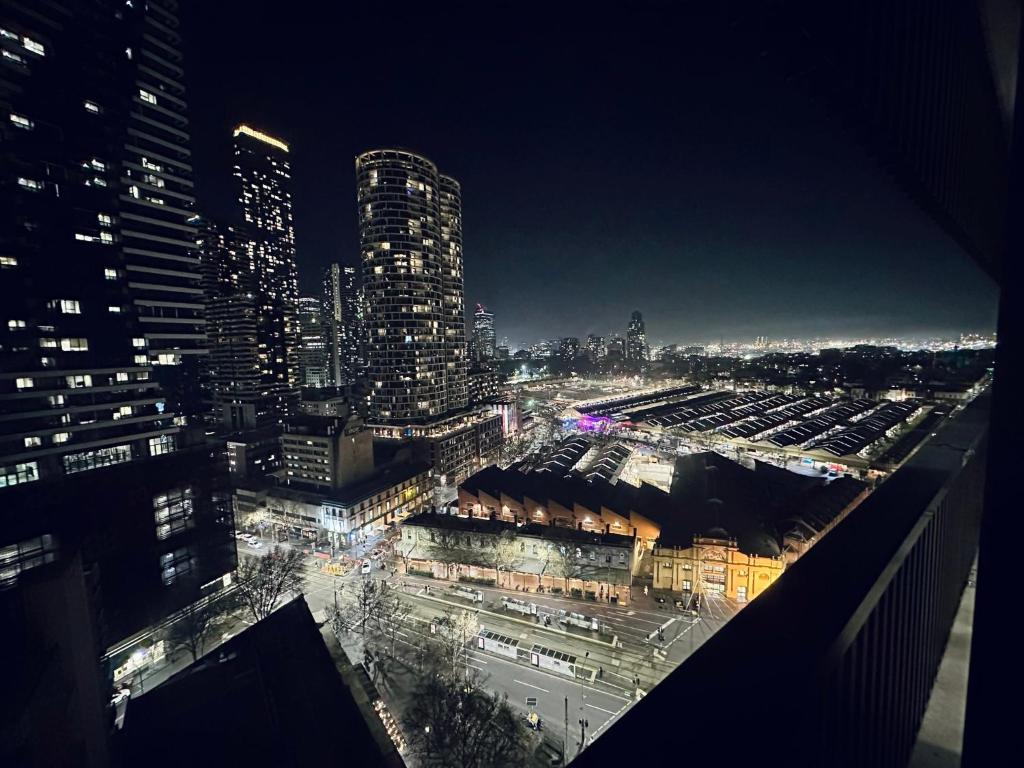 Nespecifikovaný výhled na destinaci Melbourne nebo výhled na město při pohledu z apartmánu