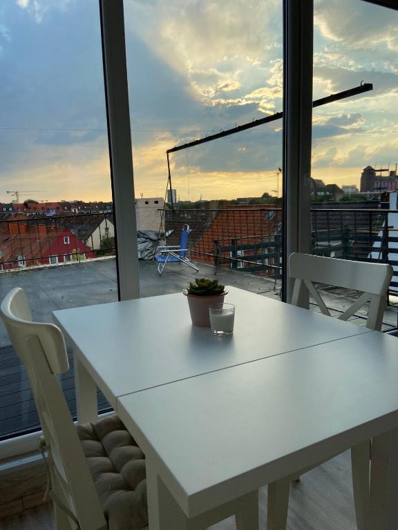 EXKLUSIVE 1 Zimmer Wohnung über Dächern von Bremen