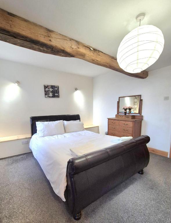 Melin Tregib - Housity