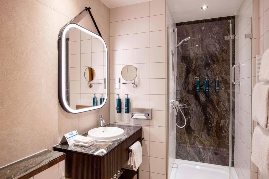 Hilton Cologne - Resim 42