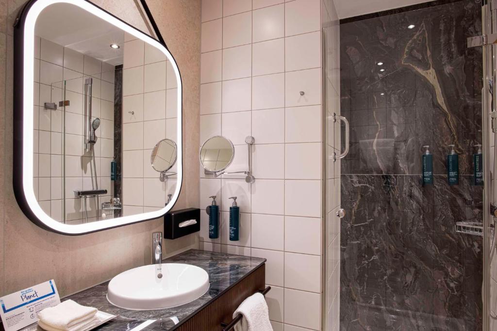 Hilton Cologne - Resim 43