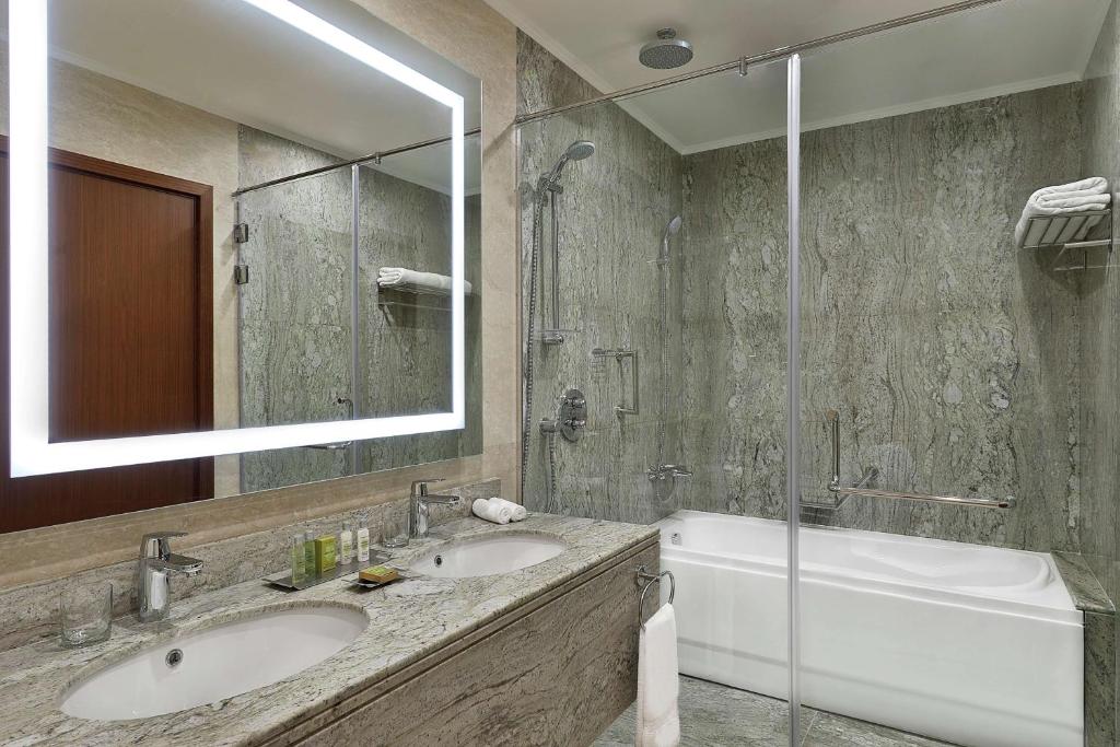 Hilton Hurghada Plaza Hotel - 3