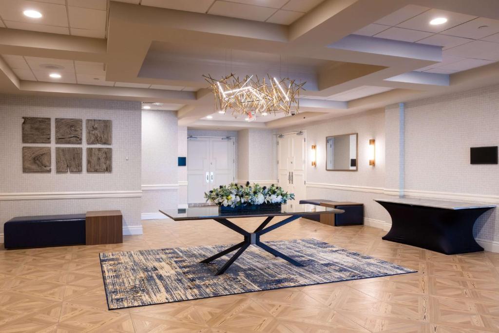 DoubleTree by Hilton Tinton Falls-Eatontown photo