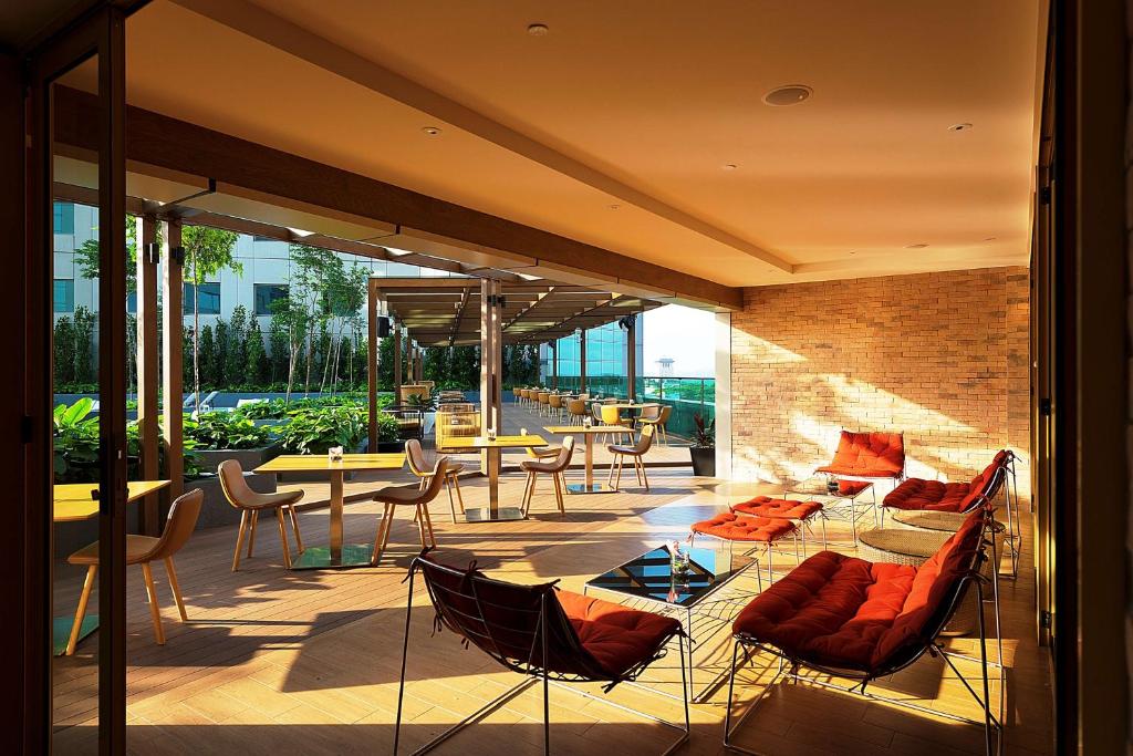 Posezení v ubytování DoubleTree by Hilton Johor Bahru