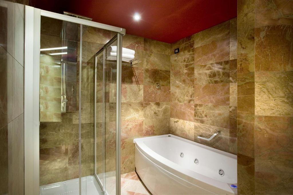 Koupelna v ubytování Hilton Garden Inn Lecce