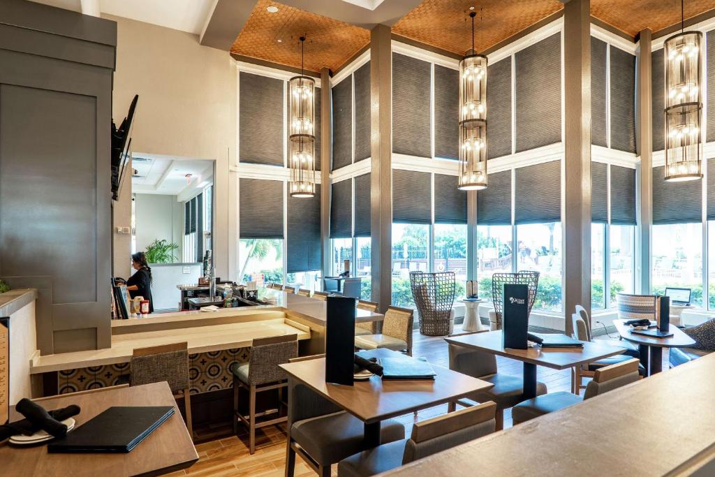 Posezení v ubytování Hilton Melbourne Beach Oceanfront