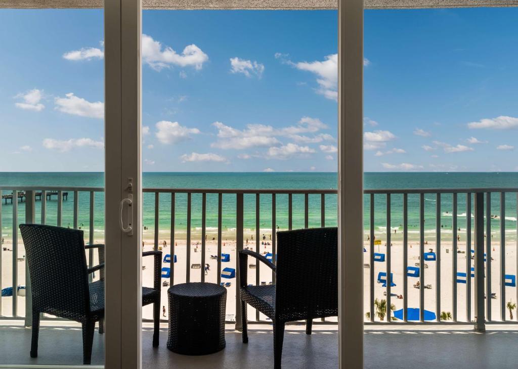 Hilton Clearwater Beach Resort & Spa - 