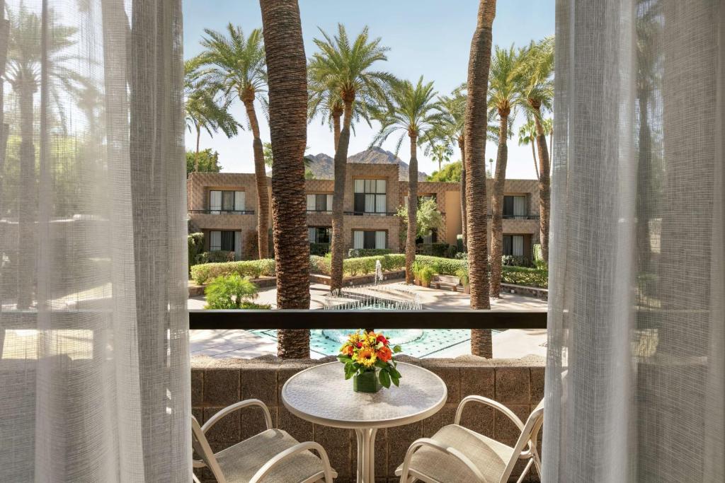 DoubleTree by Hilton Paradise Valley Resort Scottsdale photo