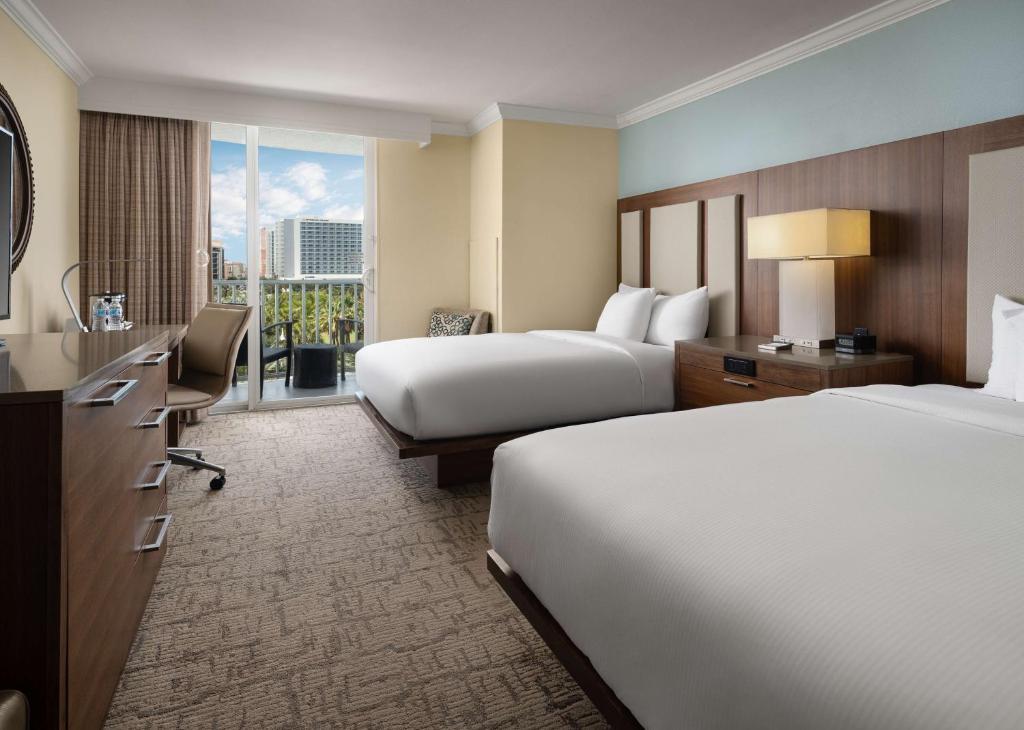 Hilton Clearwater Beach Resort & Spa - 