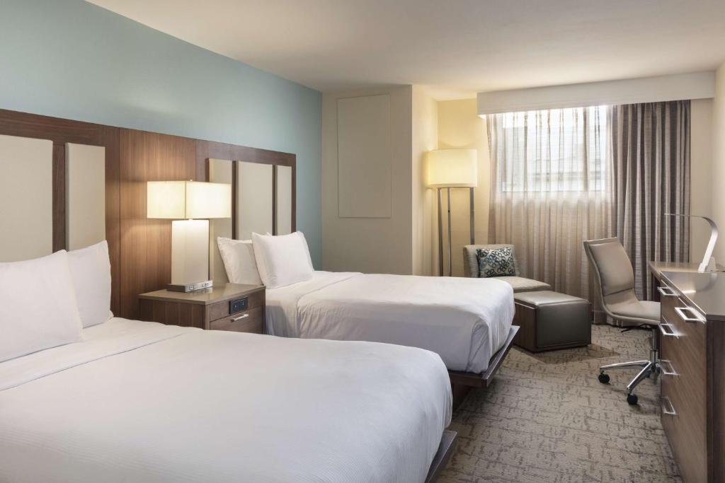 Hilton Clearwater Beach Resort & Spa - 
