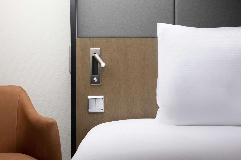 
Family King Room with Sofa Bed
