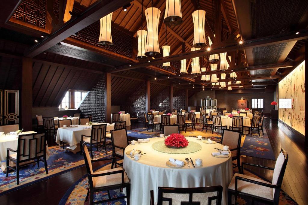 Restaurace v ubytování Waldorf Astoria Shanghai on the Bund