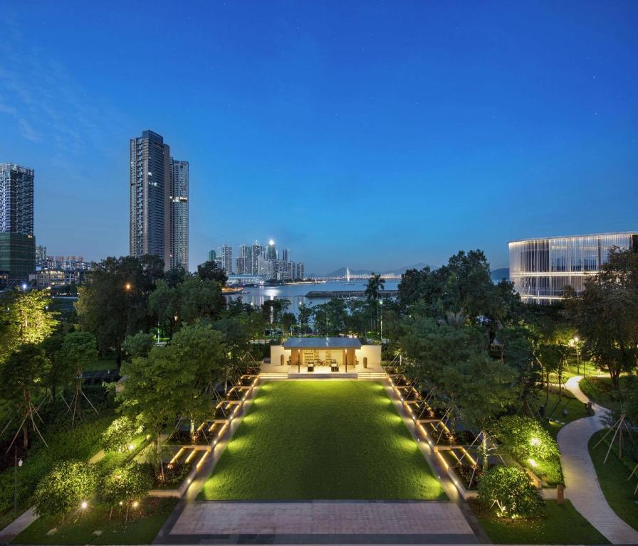 Zahrada ubytování Hilton Shenzhen Shekou Nanhai