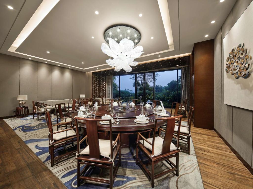 Posezení v ubytování Hilton Shenzhen Shekou Nanhai