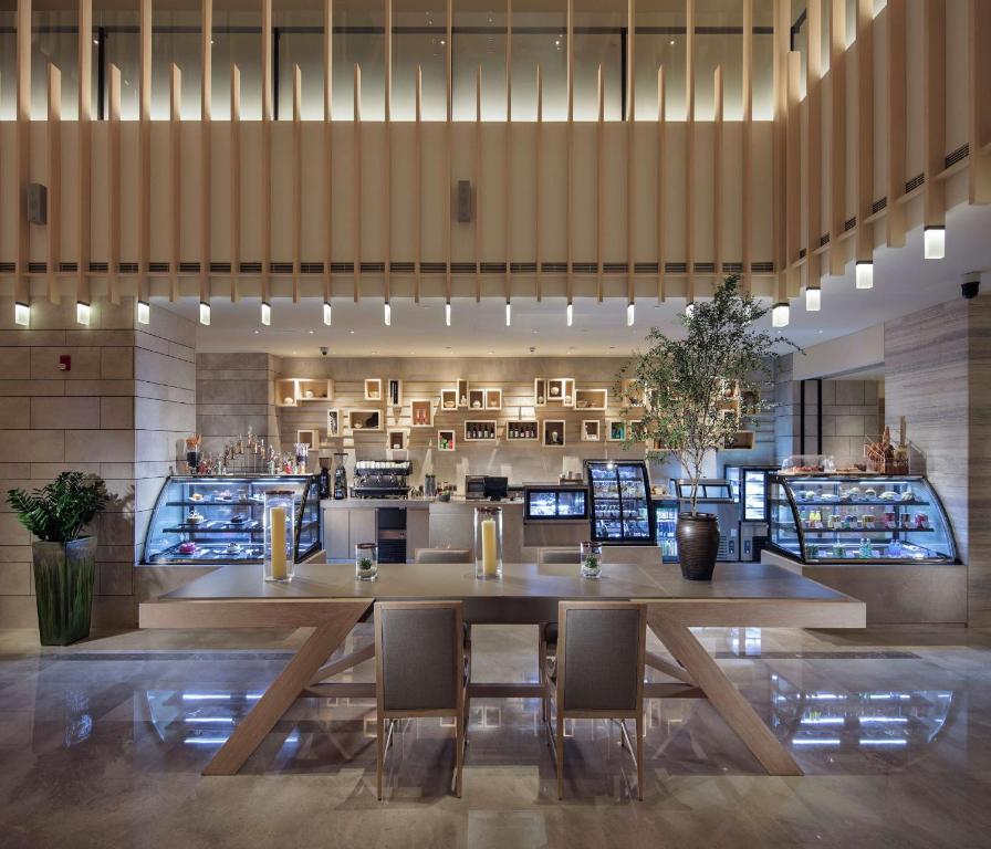 Restaurace v ubytování Hilton Shenzhen Shekou Nanhai