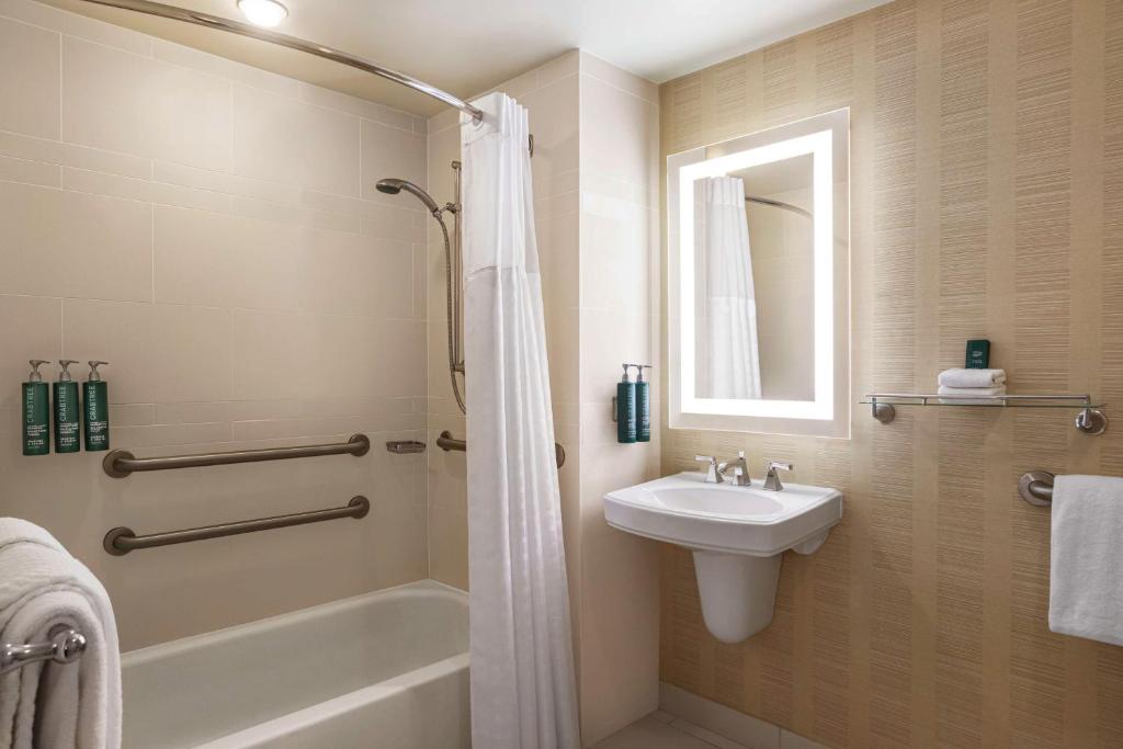 Hilton Tampa Downtown - 