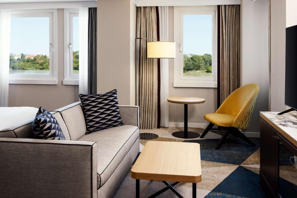 
Waterfront King Suite
