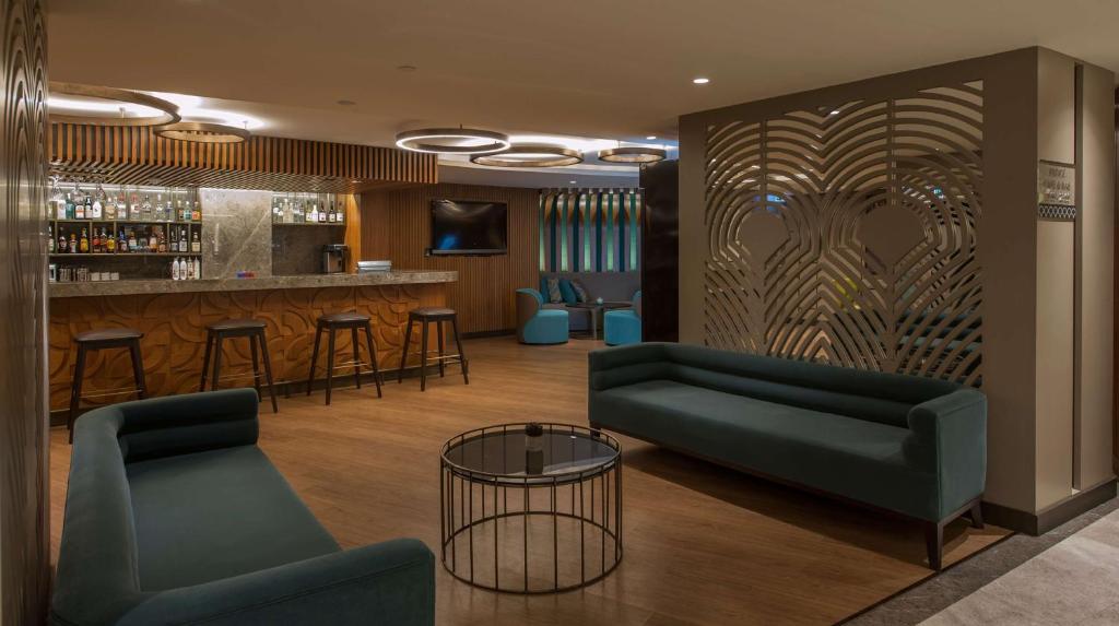 Posezení v ubytování DoubleTree by Hilton Istanbul - Sirkeci