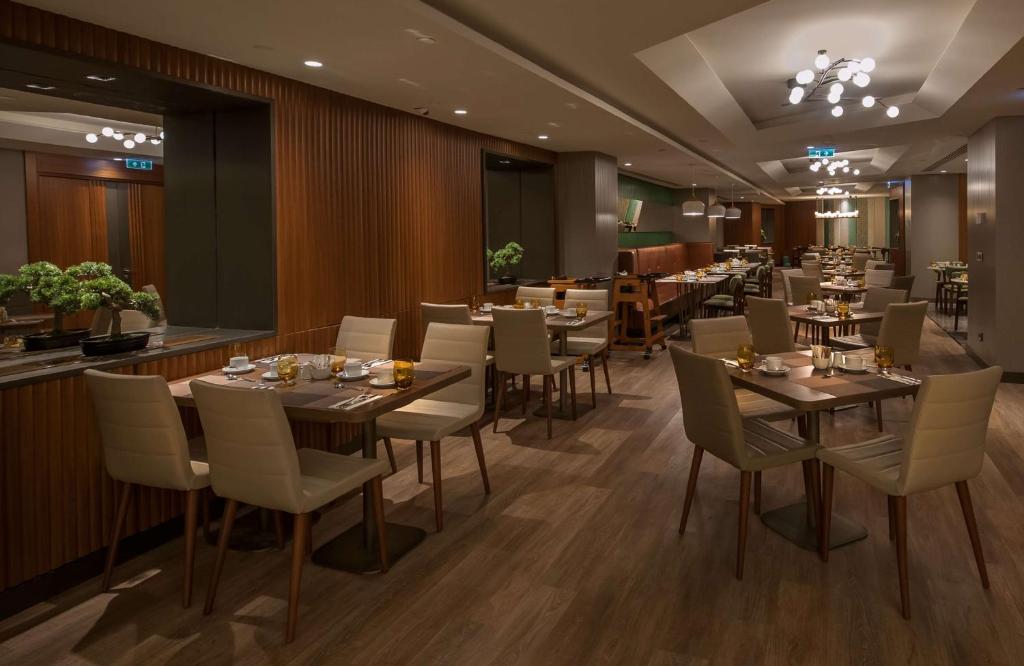 Posezení v ubytování DoubleTree by Hilton Istanbul - Sirkeci