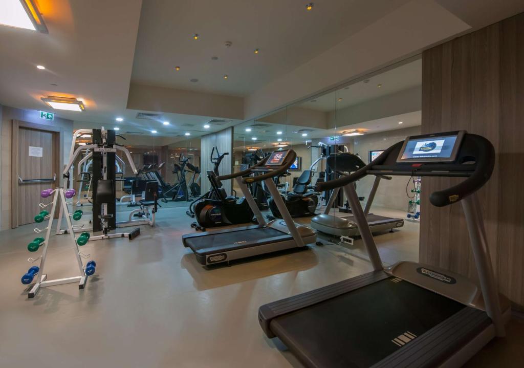 Fitness centrum a/nebo fitness zařízení v ubytování DoubleTree by Hilton Istanbul - Sirkeci