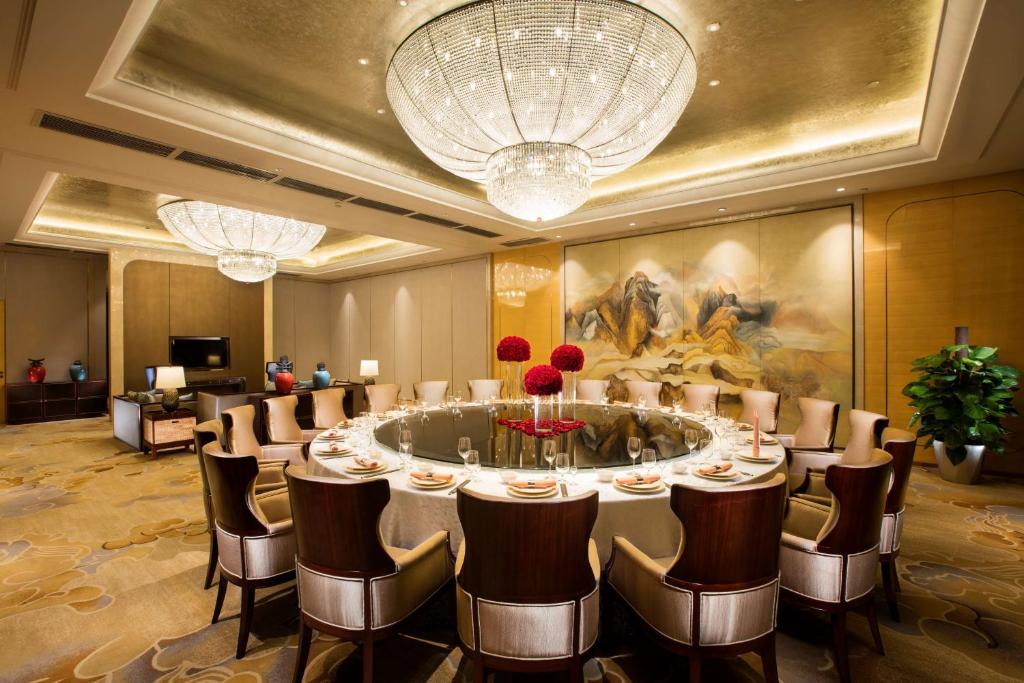 Posezení v ubytování Hilton Wuhan Yangtze Riverside