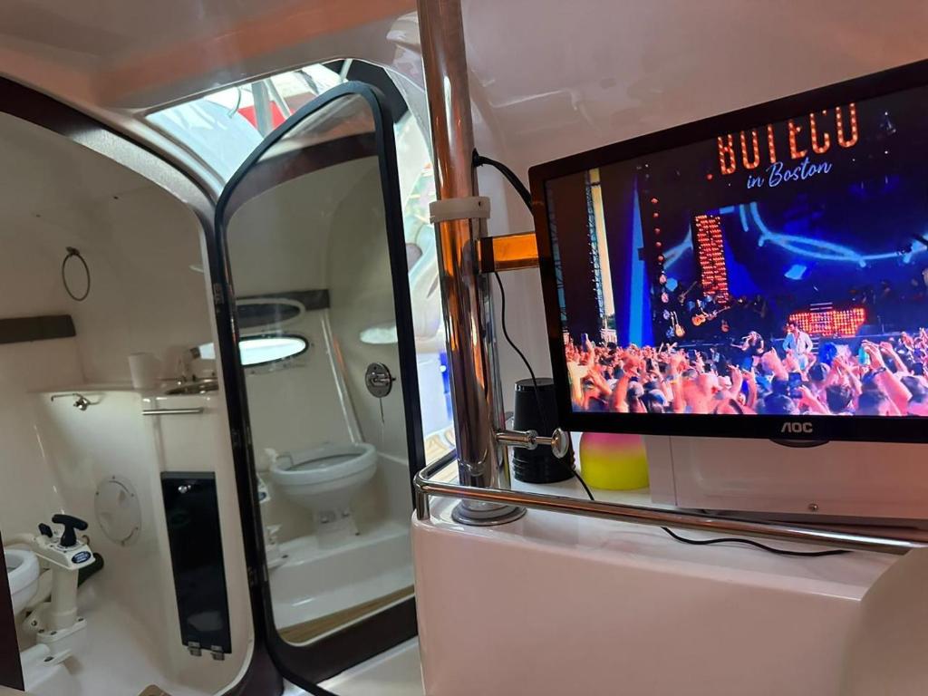 Et badeværelse på Lancha para passeio em manaus