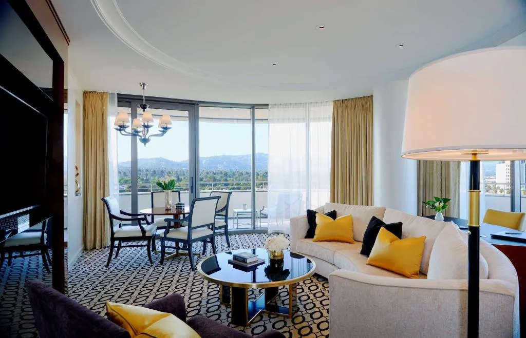Suite with Terrace and Beverly Hills View