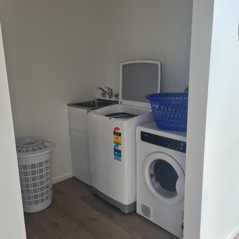 Home on Willow Lane - Resim 12