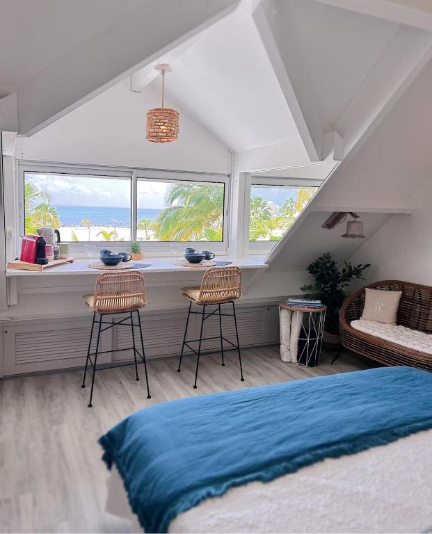 Llit o llits en una habitació de New sea view studio