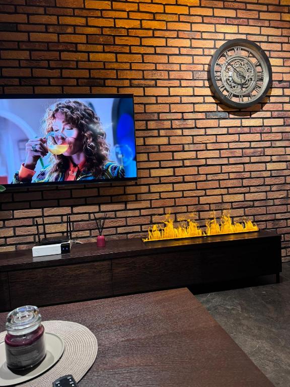 Telewizja i/lub zestaw kina domowego w obiekcie Babiogórskie Stodoły