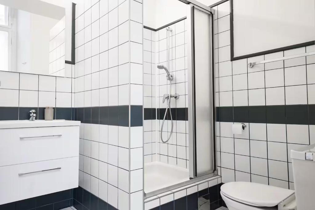 Votivpark Rooms I Self Check In - Resim 25