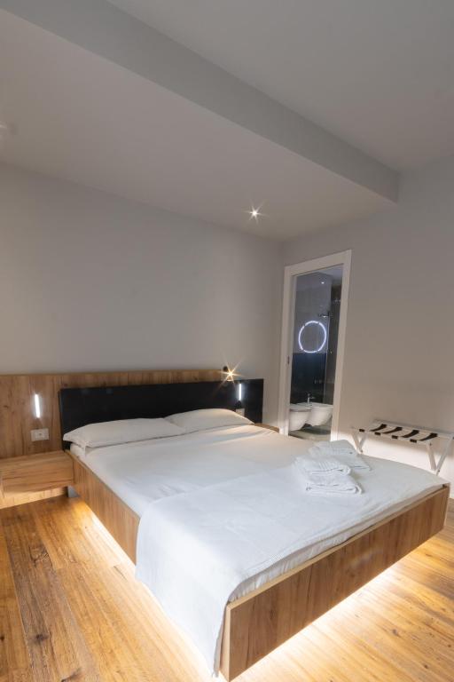 Taormina Boutique Rooms - 18