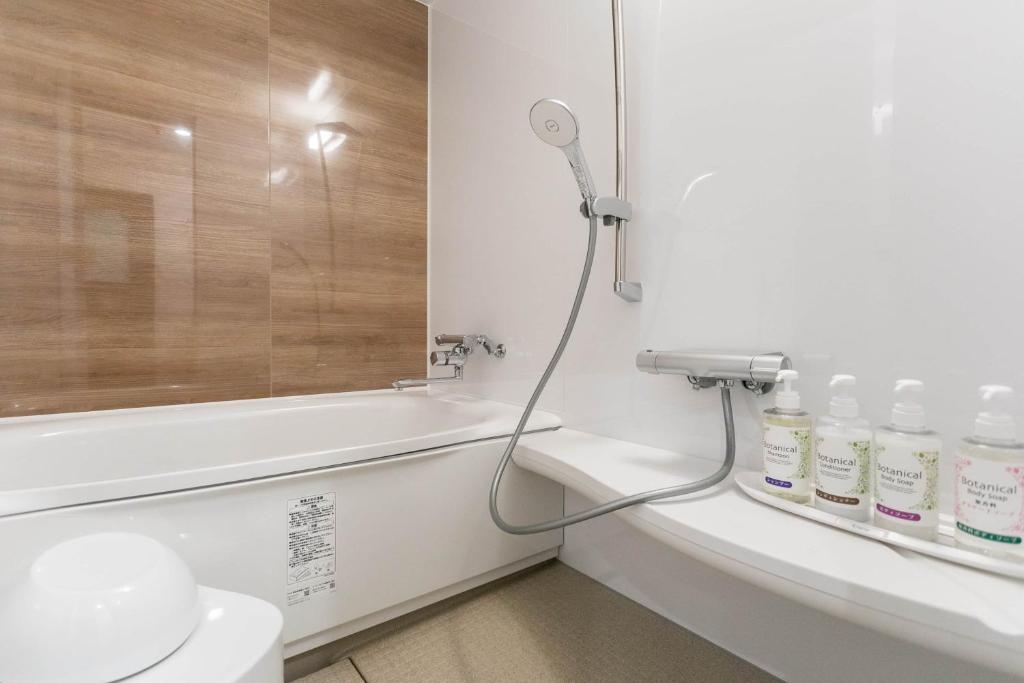 Koupelna v ubytování Hotel TEMARI Matsumoto
