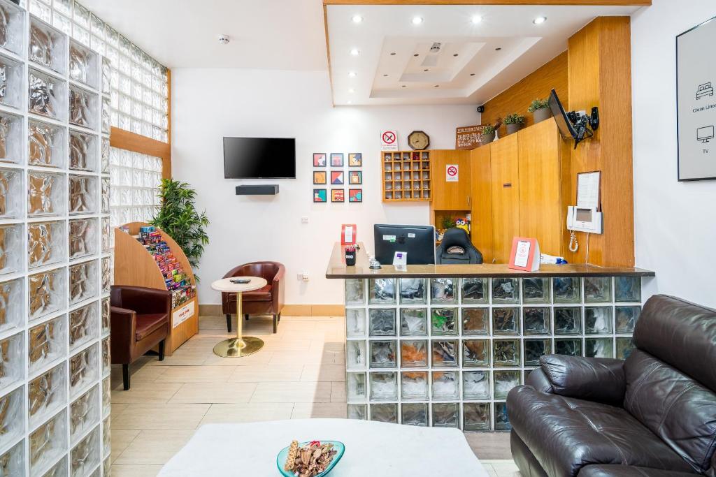 OYO Abbey Hotel, London Shepherd's Bush Market - Resim 4