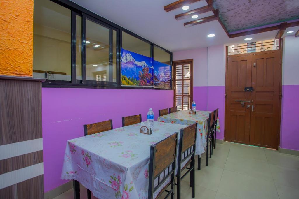 Fotografie z fotogalerie ubytování OYO 297 Hotel Aayam v destinaci Kathmandu