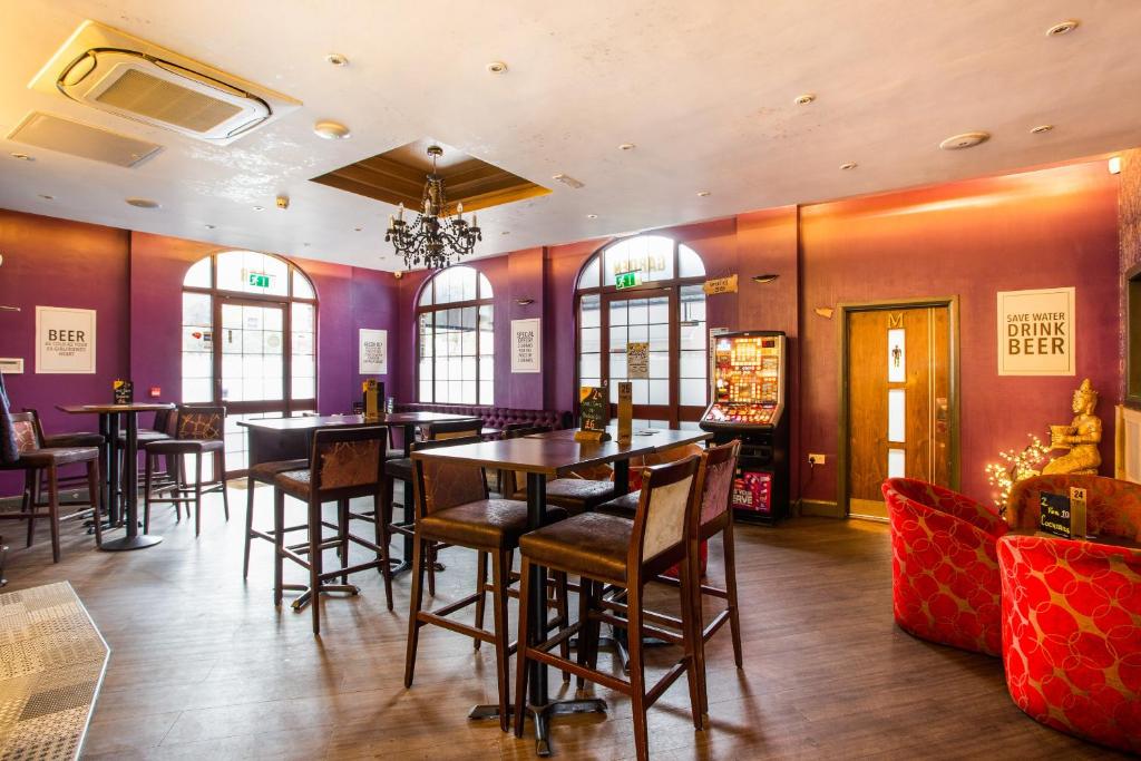 OYO The Arch, Wembly Stadium - Resim 21