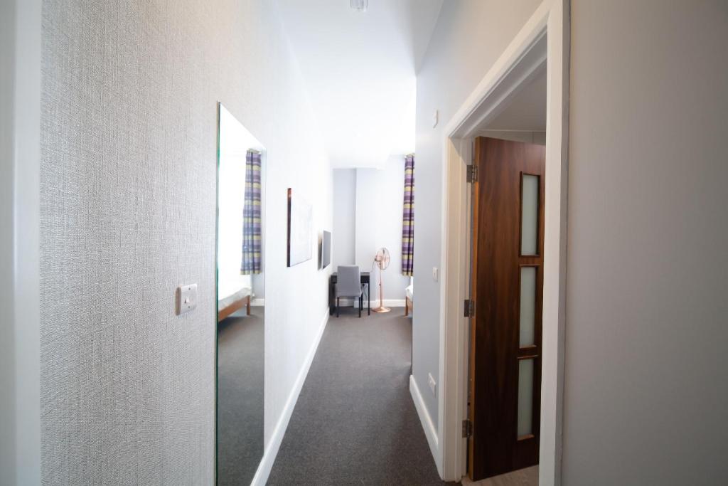 OYO The Arch, Wembly Stadium - Resim 44