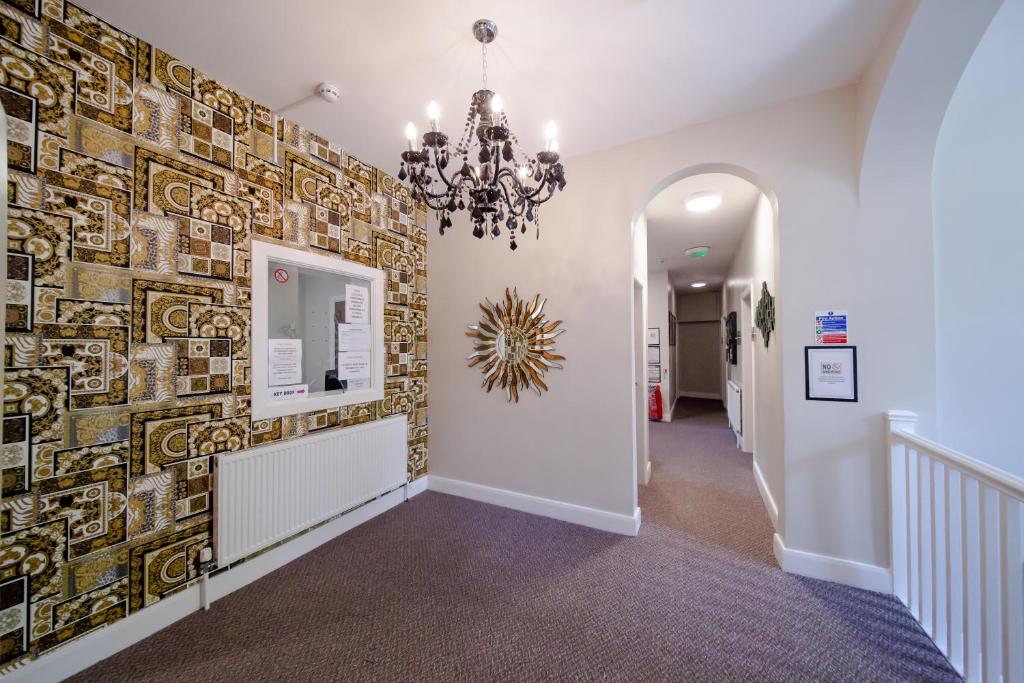 OYO The Arch, Wembly Stadium - Resim 9