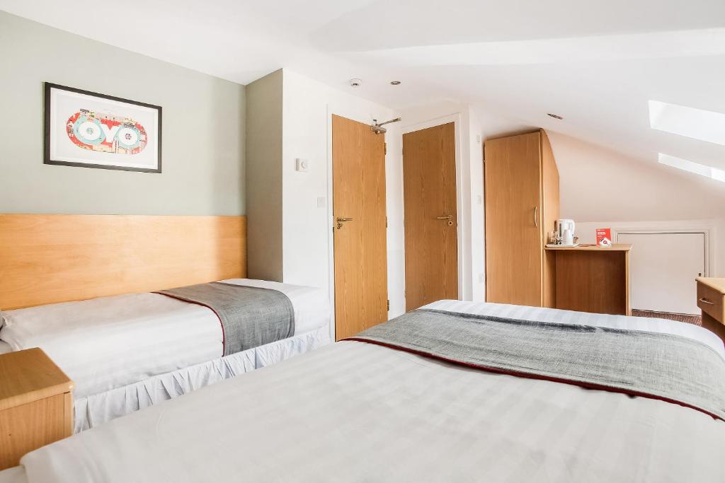 OYO London Guest House - Resim 32