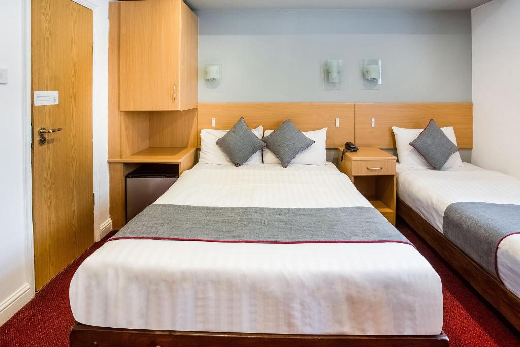 OYO London Guest House - Resim 40