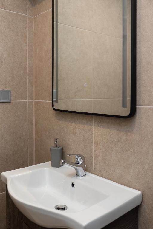 Nexus Apartments - 18