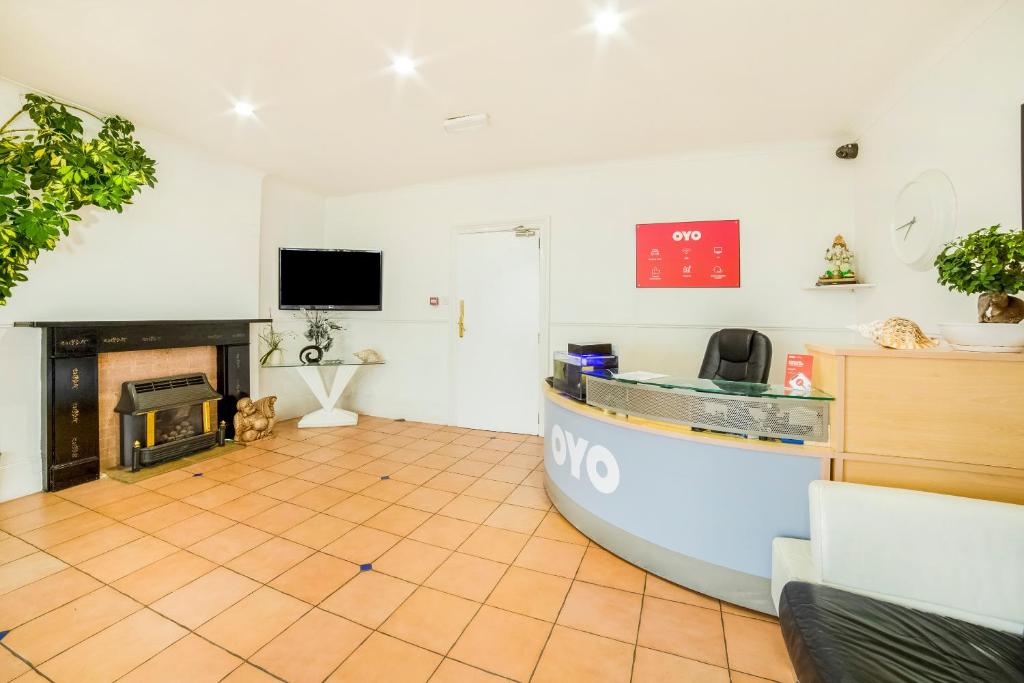 TV a/nebo společenská místnost v ubytování Marina Hotel