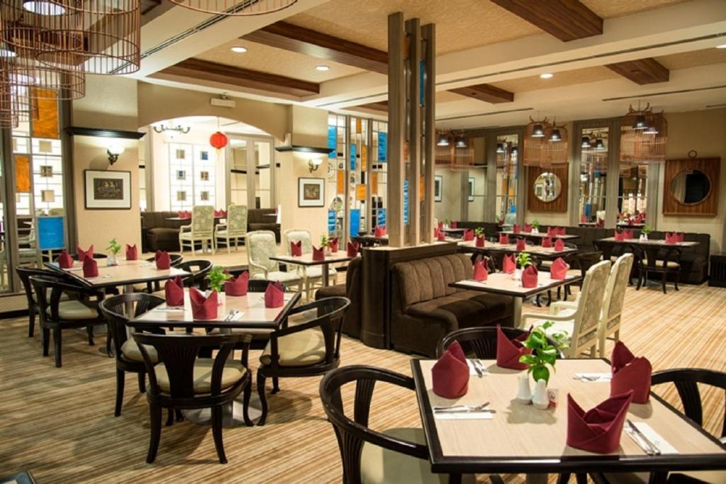 Restaurace v ubytování Grand Diamond Hotel Yogyakarta
